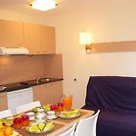 Lagrange Les Pierres De Jade منتزه العطل 3*